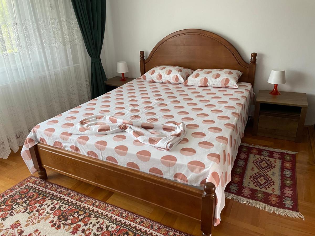 Cazare Vila Maria Apartman Árgyasudvarhely Kültér fotó