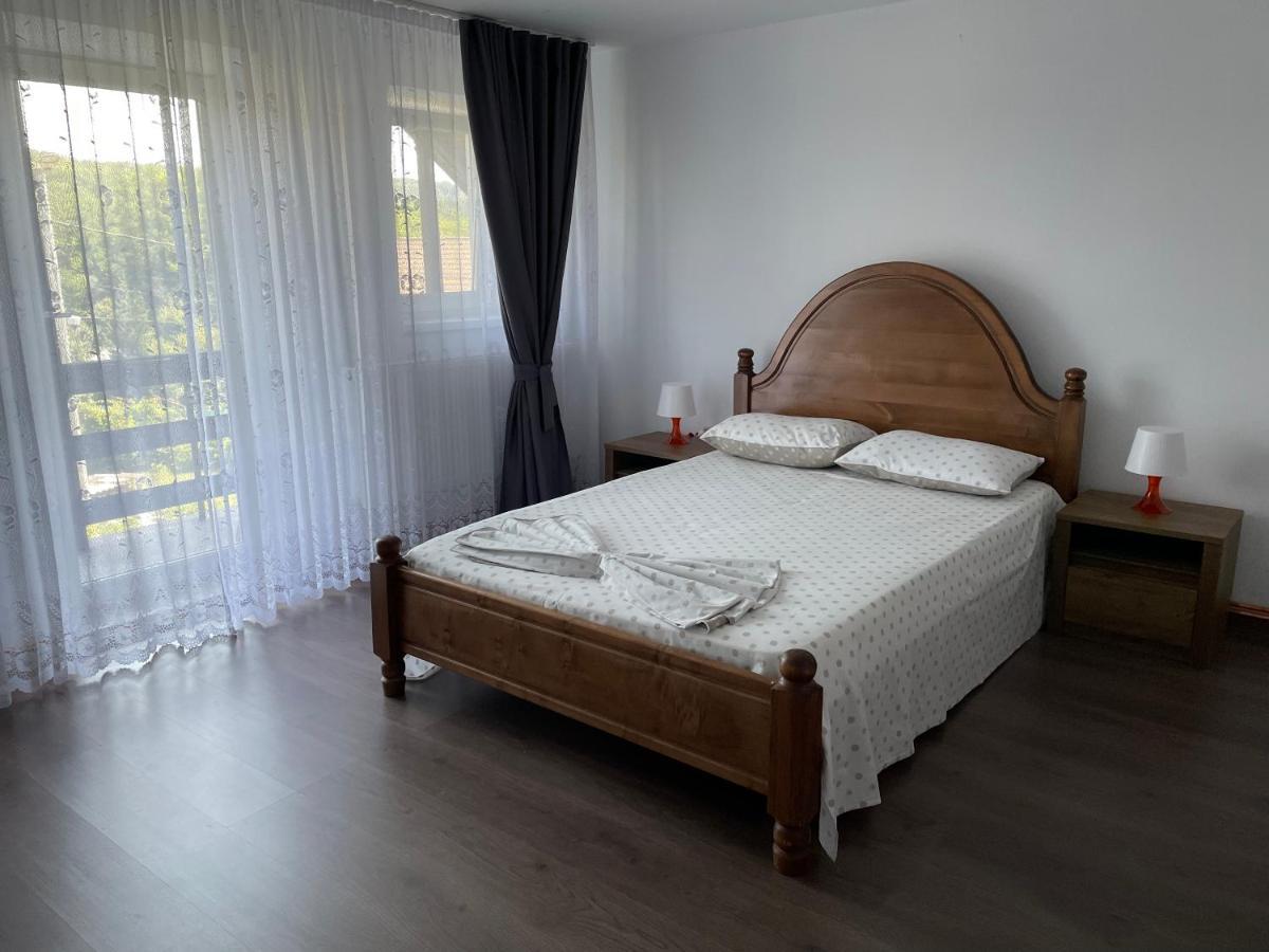 Cazare Vila Maria Apartman Árgyasudvarhely Kültér fotó